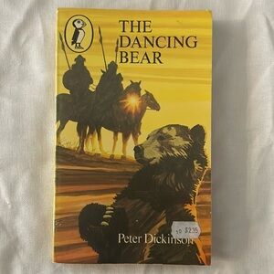 THE DANCING BEAR by Peter Dickinson 1970s book